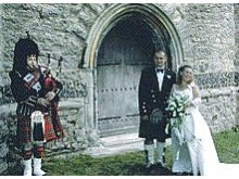 Add a bagpiper to make your wedding special